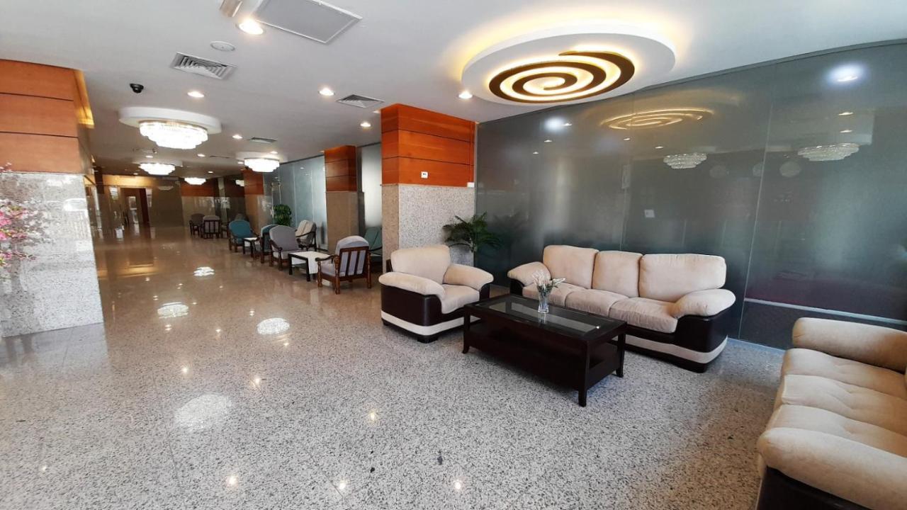 Zodiac Hotel Apartments Fahaheel Kuwait City Bagian luar foto